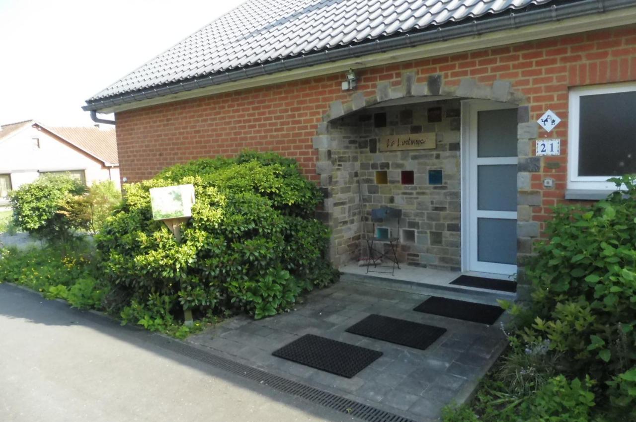 La Lustinoise Bed & Breakfast ภายนอก รูปภาพ