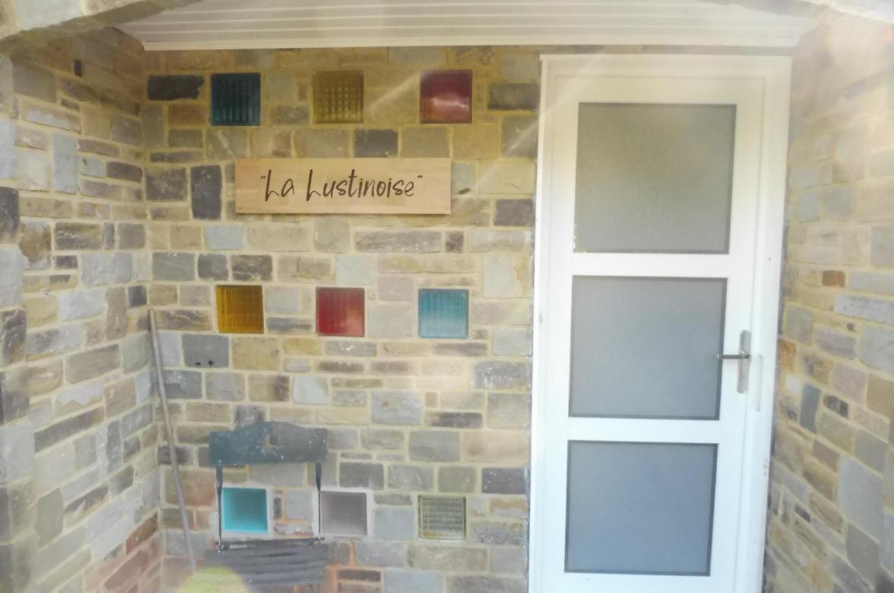 La Lustinoise Bed & Breakfast ภายนอก รูปภาพ
